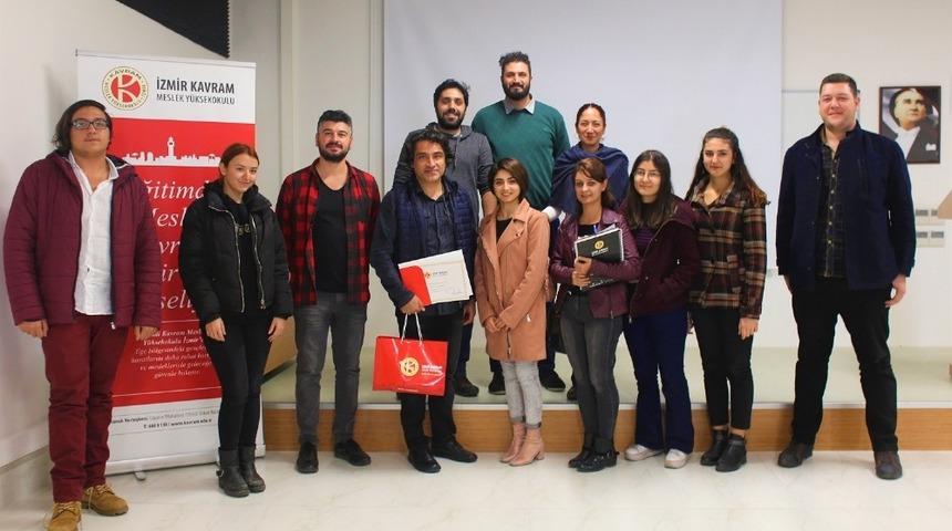 Erkan Gezginci, İzmir Kavram Meslek Yüksekokulu öğrencileriyle buluştu