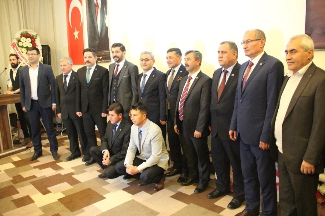 MHP, Alim Işık ve 3 il&ccedil;enin belediye başkan adayını tanıttı