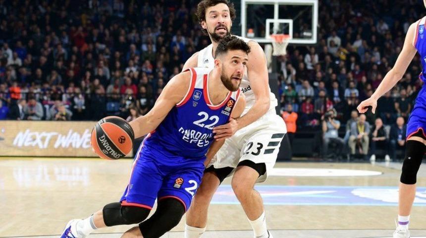 Anadolu Efes 82 - 84 Real Madrid