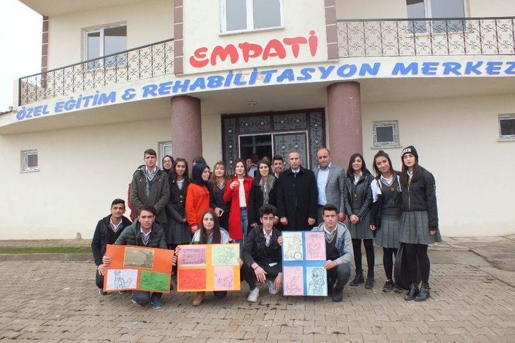 Lise öğrencilerinden engellilere moral ziyareti G2