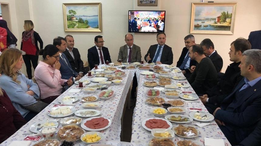 Engelliler sorunlarını engelsiz dile getirdiler