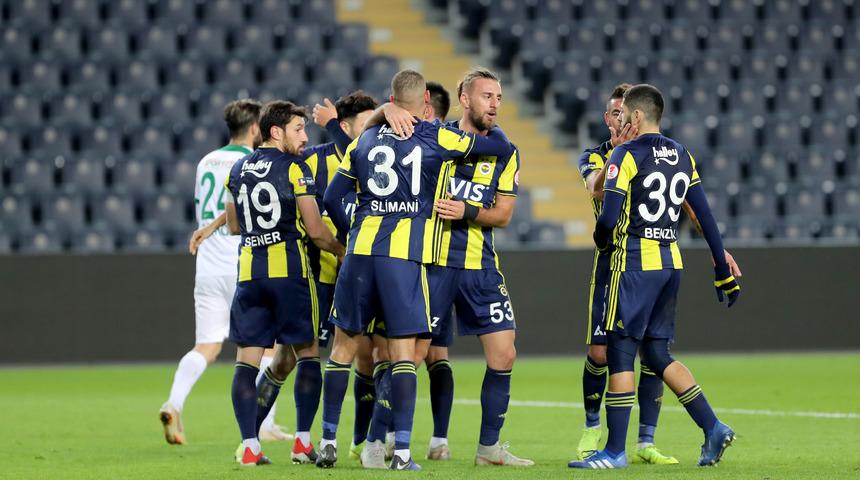 Fenerbahçe'de forvetlerin sakatlığı teknik heyeti düşündürüyor