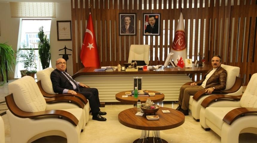 Kayseri Üniversitesi Rektörü Karamustafa, Rektör Bağlı’yı ziyaret etti