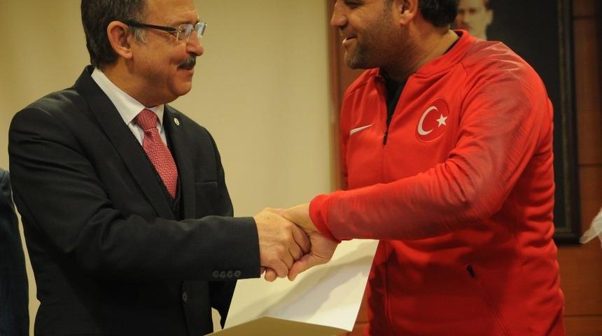 Sanko &Uuml;niversitesi&rsquo;nde "Engelleri Aşmak" konulu sempozyum