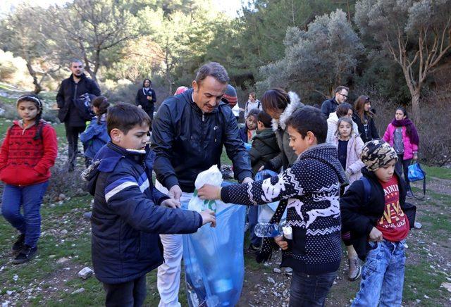 Türk ve Suriyeli öğrenciler doğa etkinliğinde