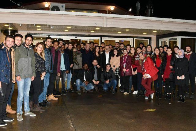 Başkan Şahin’den OMÜ’lü öğrencilere “Samsun’un güzelliklerini keşfedin”