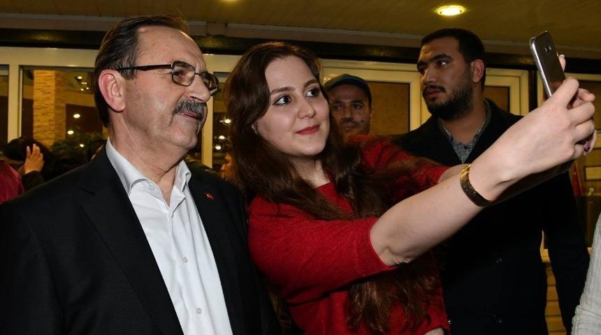 Başkan Şahin’den OMÜ’lü öğrencilere “Samsun’un güzelliklerini keşfedin”