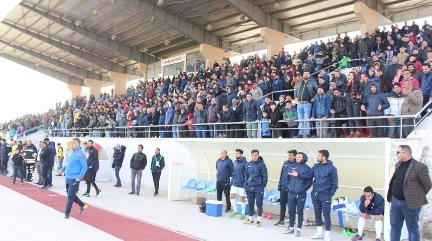 Ağrı 1970 Spor liderlik i&ccedil;in sahaya &ccedil;ıkacak