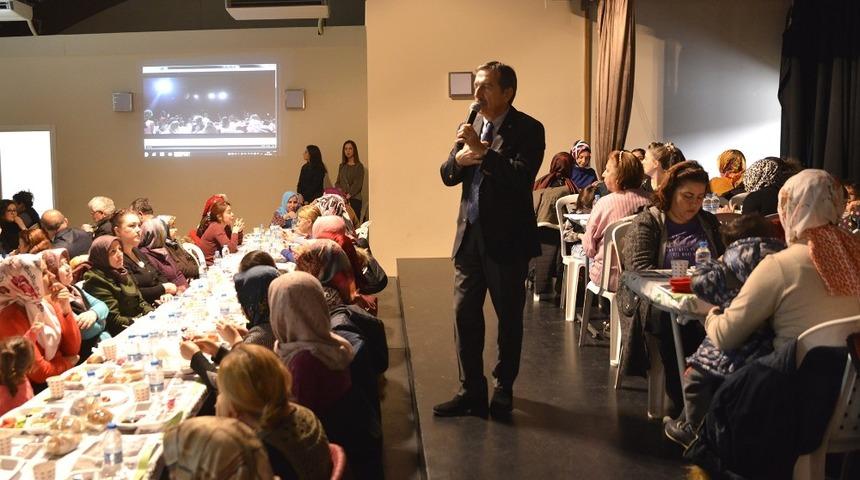 Başkan Ata&ccedil;&rsquo;ın kadınlarla bilgilendirme toplantısı