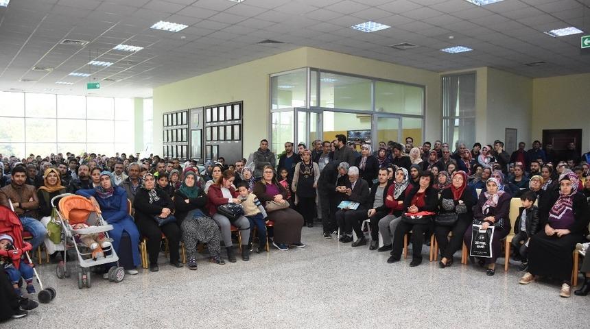 Tarsus Belediyesi’nde toplu konut için kura heyecanı yaşandı