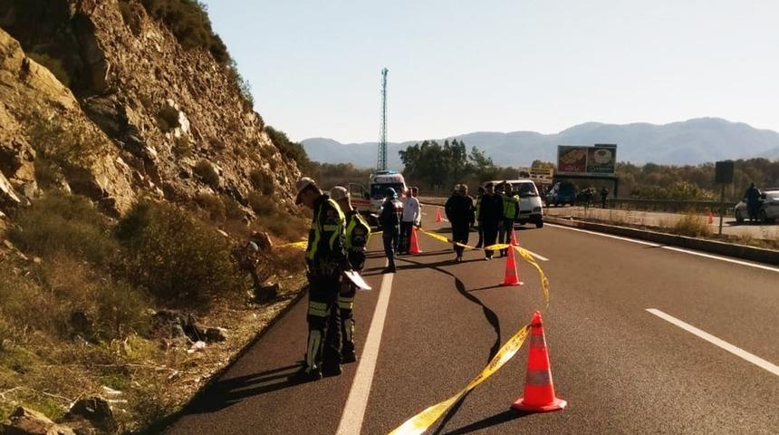 Muğla&rsquo;da-K&ouml;yceğiz Karayolunda ceset bulundu