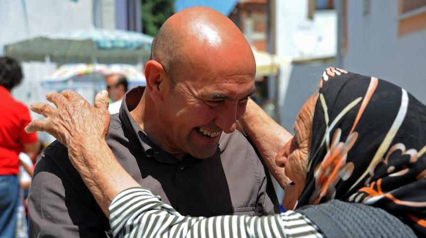 Başkan Soyer&rsquo;e şeffaf belediyecilik &ouml;d&uuml;l&uuml;