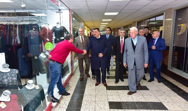 Başkan Gürkan, İnönü Kapalı Çarşı esnafı ile bir araya geldi