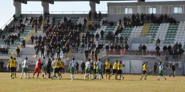 Yeşil Kamanspor evinde mağlup oldu