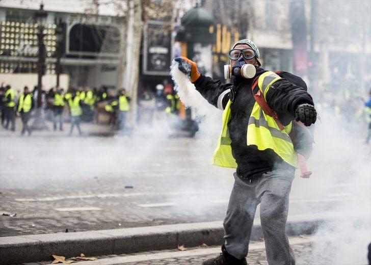 Paris gösterilerinde şiddet ara sokaklara sıçradı G4