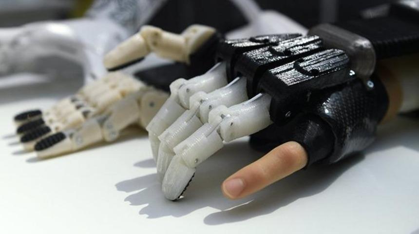 Rus bilim insanları geliştirdi... Kasların elektriksel aktivitesini sinyallere dönüştüren cihaz!