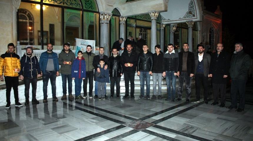 Midyatlılar sabah namazında buluştu