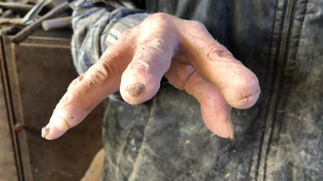 72 yıldır fıçı üretiyor, ellerinde kesilmeyen parmağı kalmadı