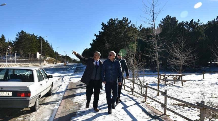 Vali Deniz Spil Dağı Milli Parkı&rsquo;nı inceledi