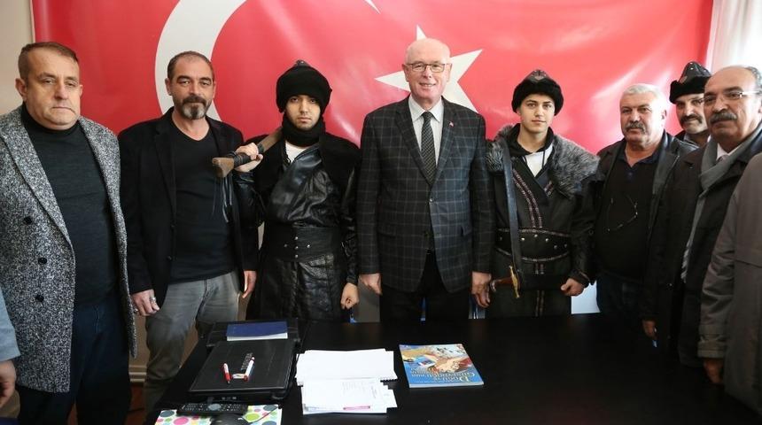 Başkan Kazım Kurt Kayı Boyu Derneği&rsquo;nde