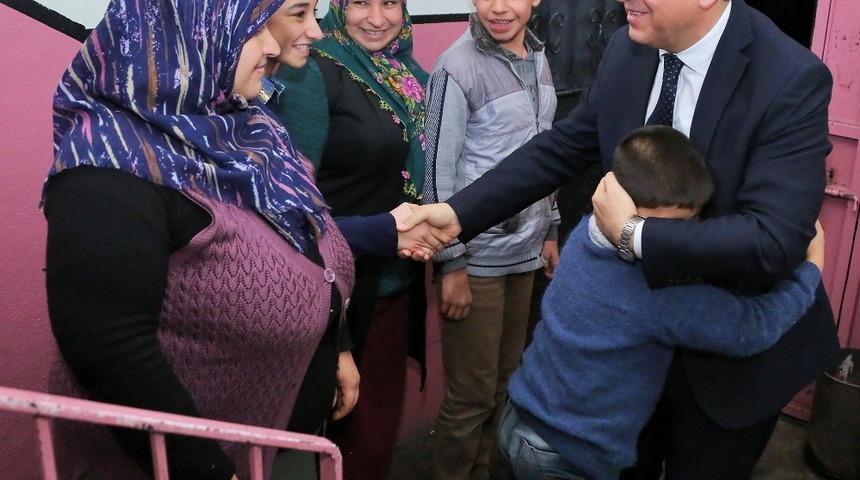 Başkan Fadıloğlu, yetim ailelere umut oluyor