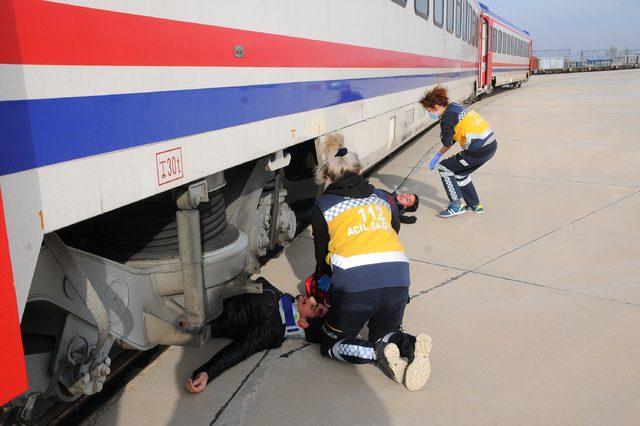 112 den tren kazası tatbikatı 4