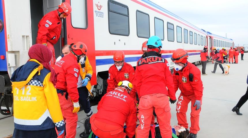 112'den tren kazası tatbikatı