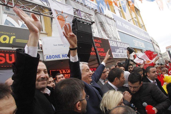 AK Parti’nin Isparta adayı Başdeğirmen’e kalabalık karşılama G2