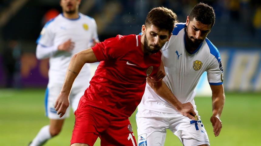 Bursaspor - Antalyaspor ma&ccedil;ının muhtemel 11'leri