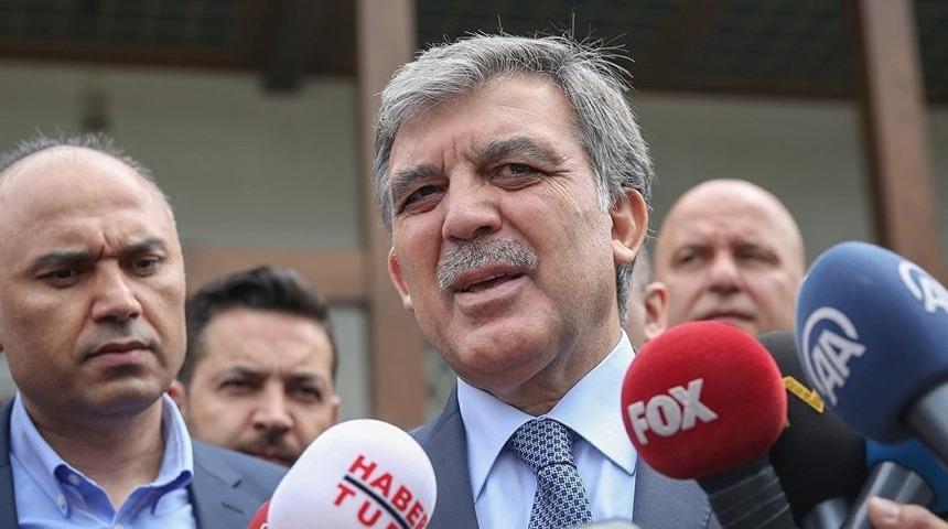 Abdullah G&uuml;l i&ccedil;in &ccedil;ok sert s&ouml;zler: Siz kimsiniz? Kimden ne ka&ccedil;ırıyorsunuz?