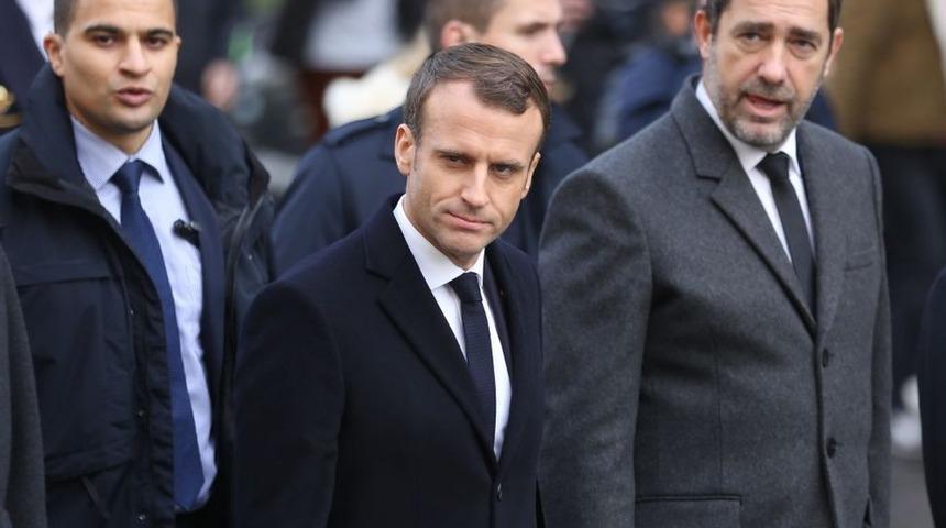 Sarı Yelekliler protestosu: Macron sendika ve iş veren örgütlerinin temsilcileriyle görüşecek