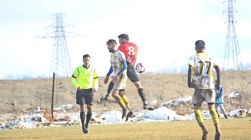 Y&uuml;ksekova Belediyespor: 1 - Mendere Spor: 1