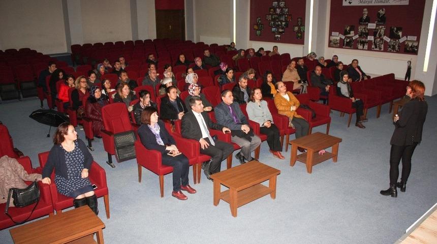 Okul kantini ve yemekhanelerinde &ccedil;alışan personele Hijyen Eğitimi