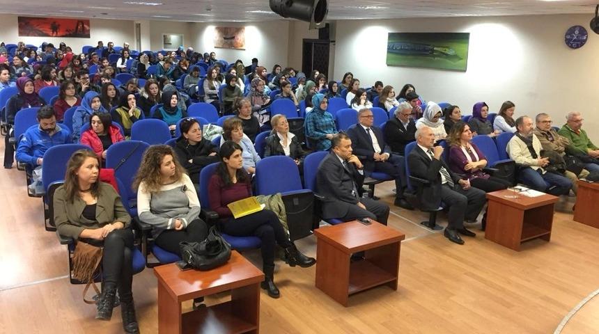 PA&Uuml;&rsquo;de Montessori eğitimi konuşuldu