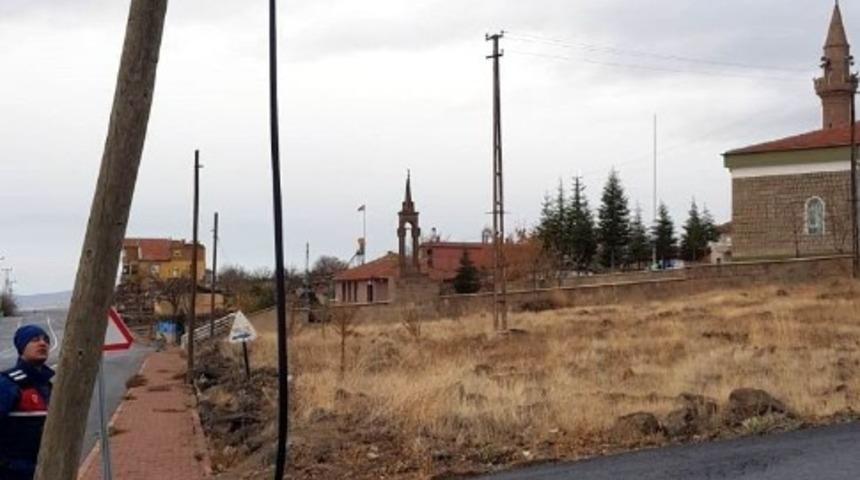 Kablo hırsızları yakalandı