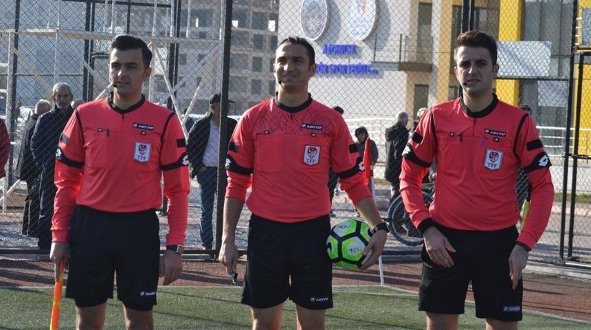 Abdulkadir Bitigen, akşam S&uuml;per Lig, sabah Amat&ouml;r Lig ma&ccedil;ında