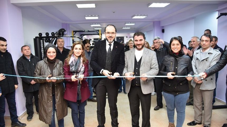 Başiskele&rsquo;ye yeni spor merkezi kazandırıldı