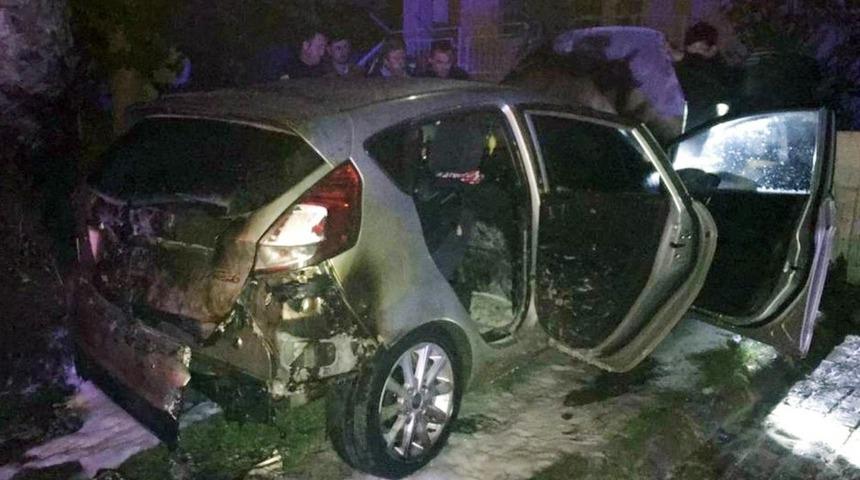 Milas’ta park halindeki araç kundaklandı