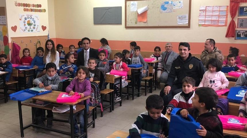 Kaymakam Dundar’dan okul ziyareti