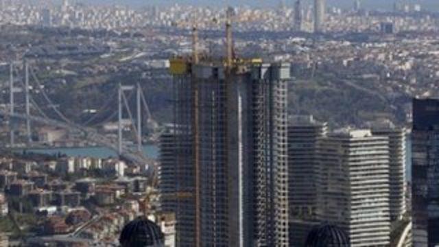 Türkiye'nin büyüme performansı: 'Stagflasyona çeyrek kaldı'