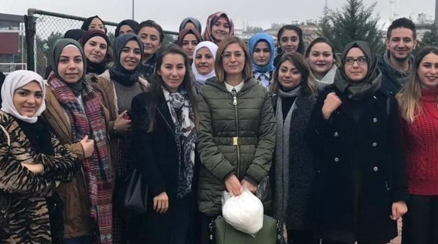 Moda ve Tekstil tasarımı &ouml;ğrencilerinden iplik fabrikasına teknik gezi