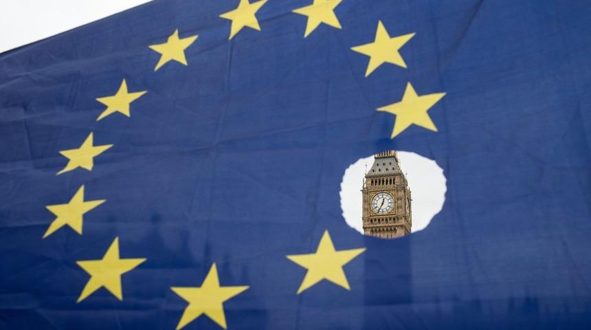 İngiltere Parlamentosu'ndaki Brexit oylaması 'ertelenecek'