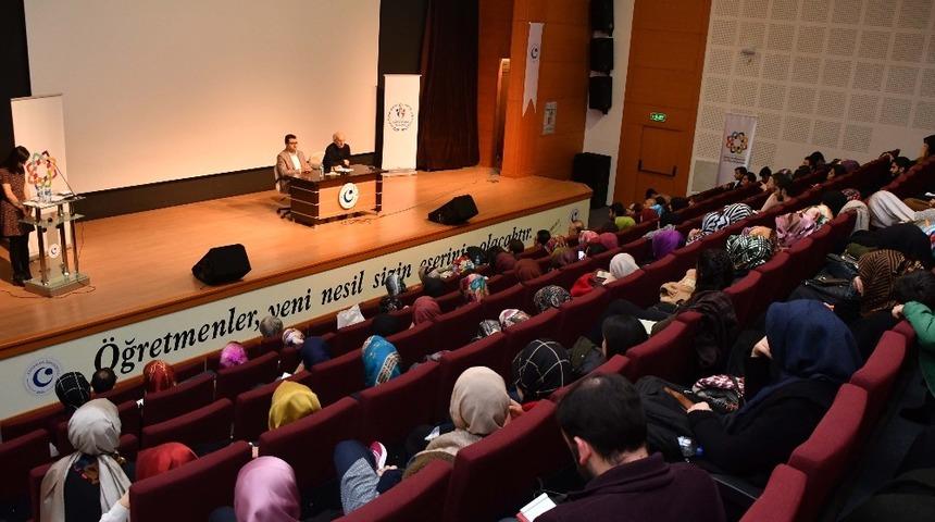Adıyaman &Uuml;niversitesinde Cemal Şakar s&ouml;yleşi d&uuml;zenledi