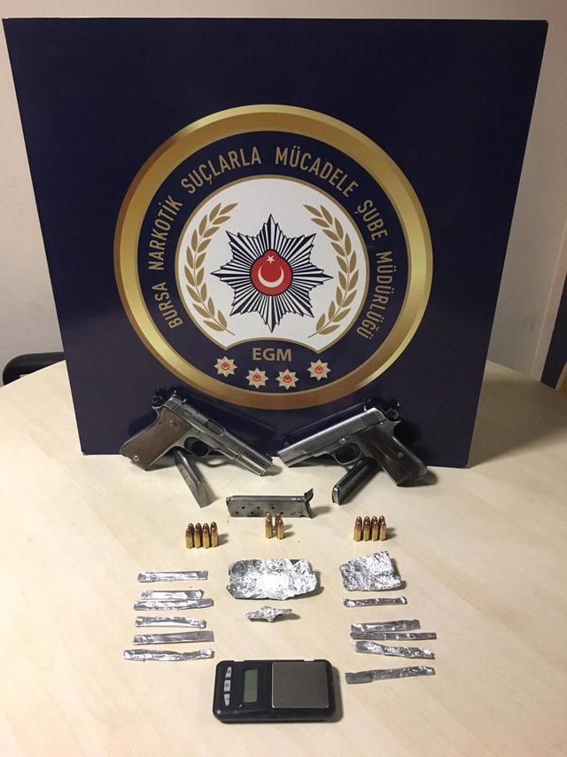 Bursa'da uyuşturucu operasyonu: 17 gözaltı