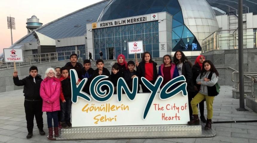 Yarışmada dereceye girenler gezi ile &ouml;d&uuml;llendirildi