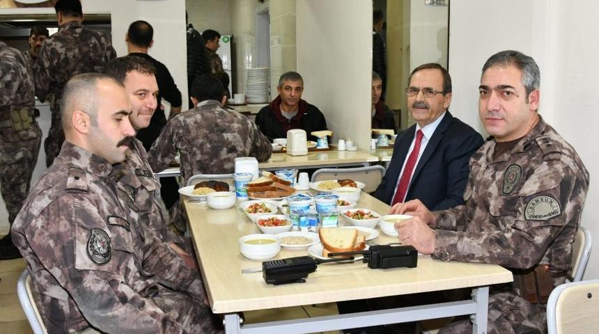Başkan Zihni Şahin, &ouml;zel harekatta