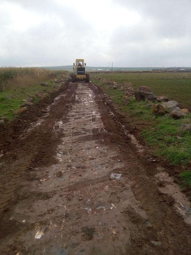 Büyükşehir yol sorununu çözdü