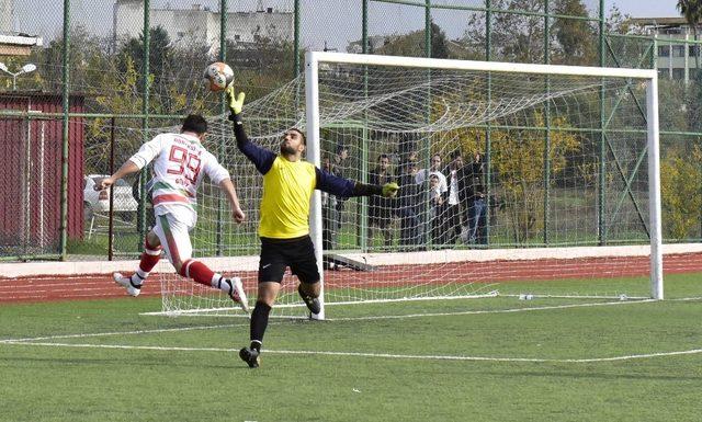 Ceyhan’da köylerarası futbol turnuvası