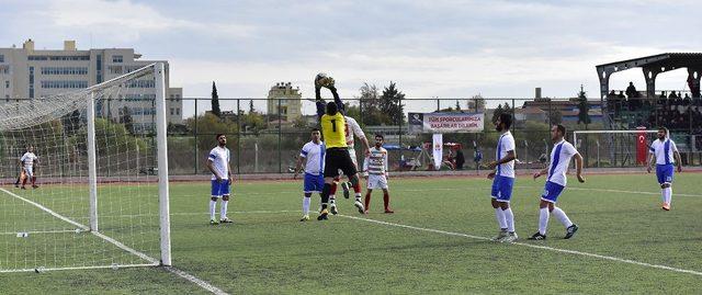 Ceyhan’da köylerarası futbol turnuvası