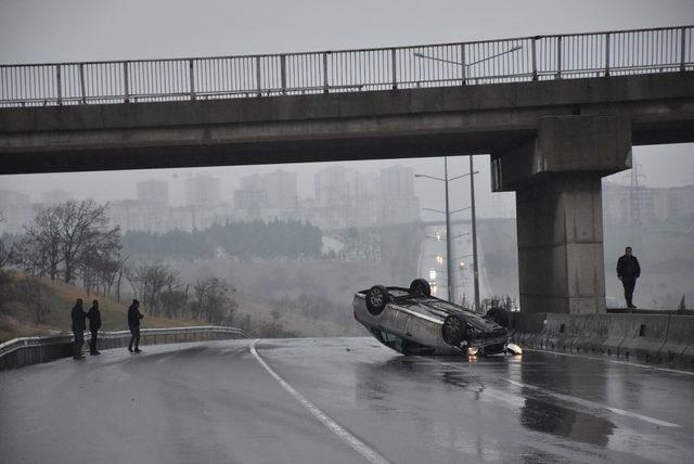 Yağışlı hava kazaları beraberinde getirdi